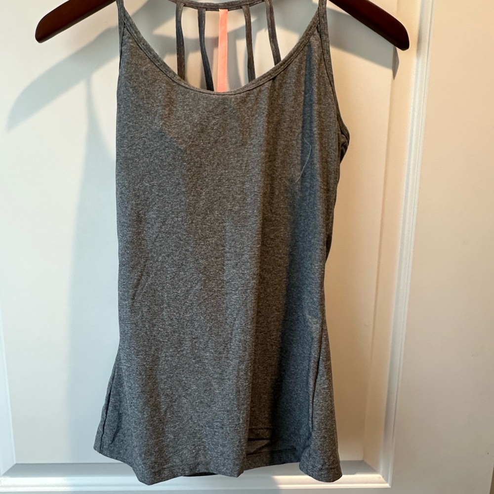 🛍️ 3 for $20 🛍️ Gray Women's Workout Tank